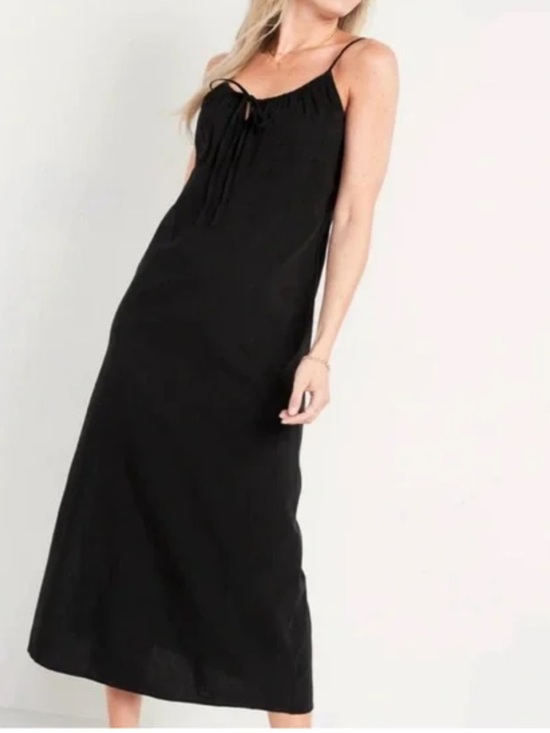 Old Navy Dresses & Skirts - Old Navy Sleeveless A Line Cami Maxi Dress Black Size Small